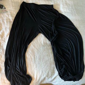 Black Yoga Pant, Split seam